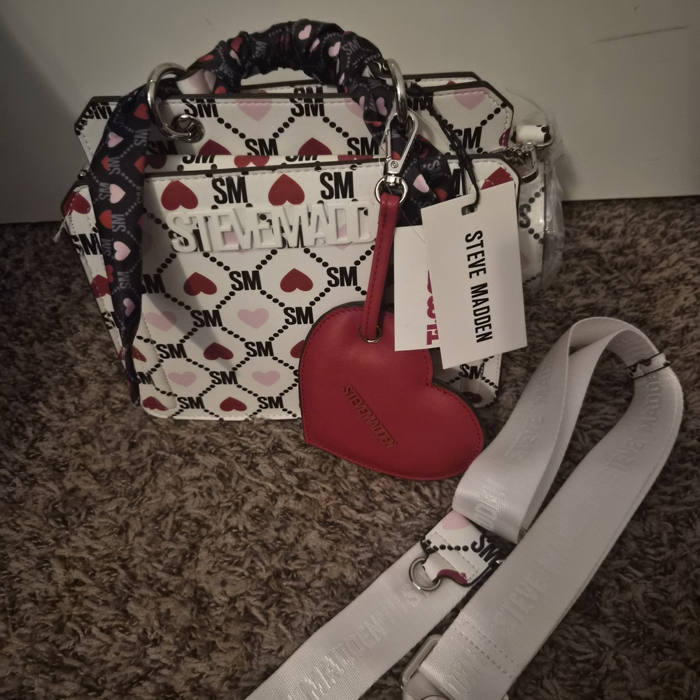 Steve Madden White & Red Heart Print Crossbody Bag